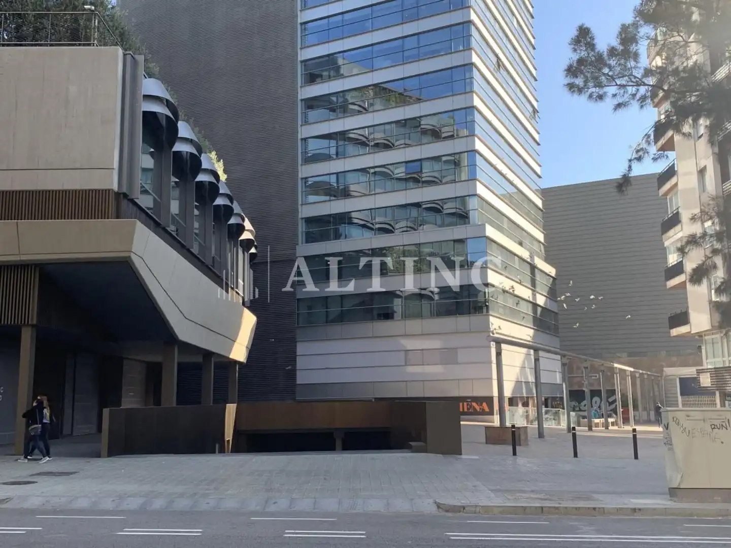 Außenansicht von Garage zur Miete in Barcelona