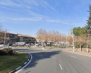 Exterior view of Premises for sale in Pozuelo de Alarcón  with Air Conditioner