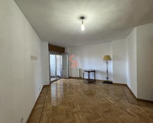 Living room of Flat for sale in Valladolid Capital  with Heating and Terrace