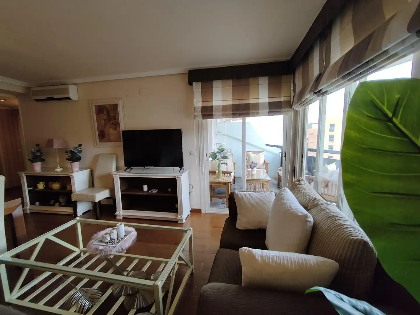 Sala d'estar de Apartament en venda en Oria amb Aire condicionat, Jardí privat i Terrassa