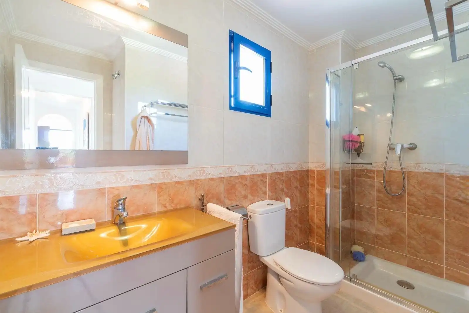 Bathroom of Apartments for sale in Orihuela  with Air Conditioner, Swimming Pool and Furnished