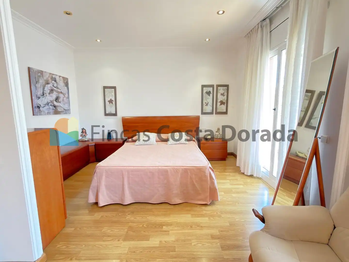 Exterior view of Houses for sale in Cubelles  with Air Conditioner, Private garden and Parquet flooring