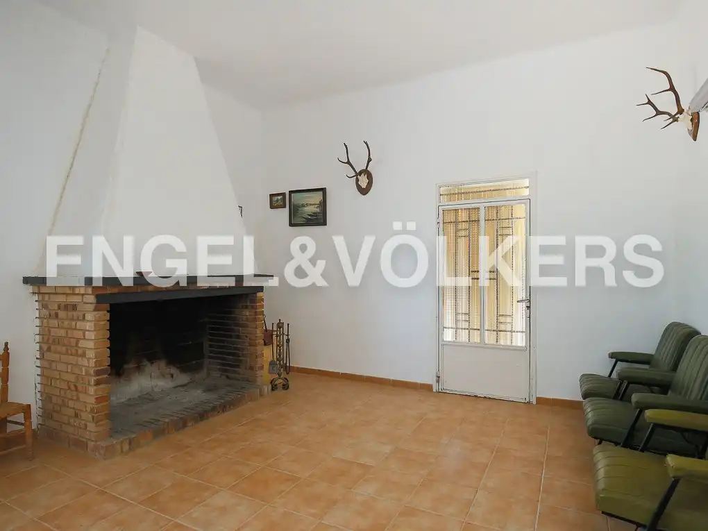 Finca rústica en venda a Requena