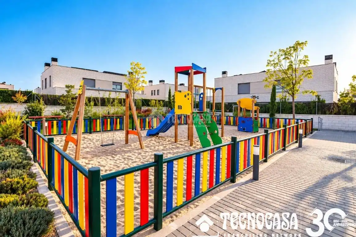 Casa pareada con piscina en venta en El Bosque, imagen 27