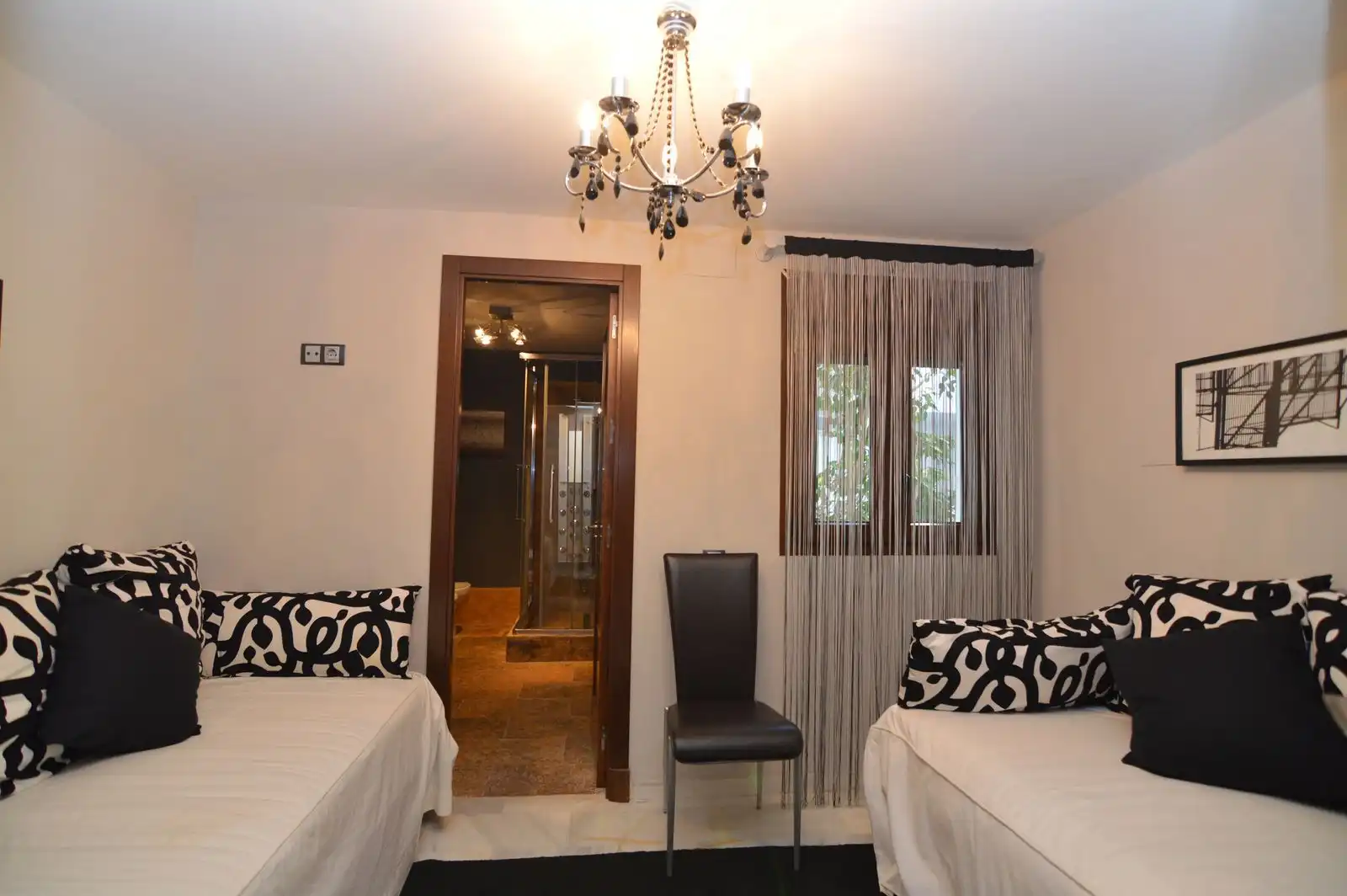 Habitación de Piso en venta en Marbella con Aire acondicionado, Terraza y Amueblado