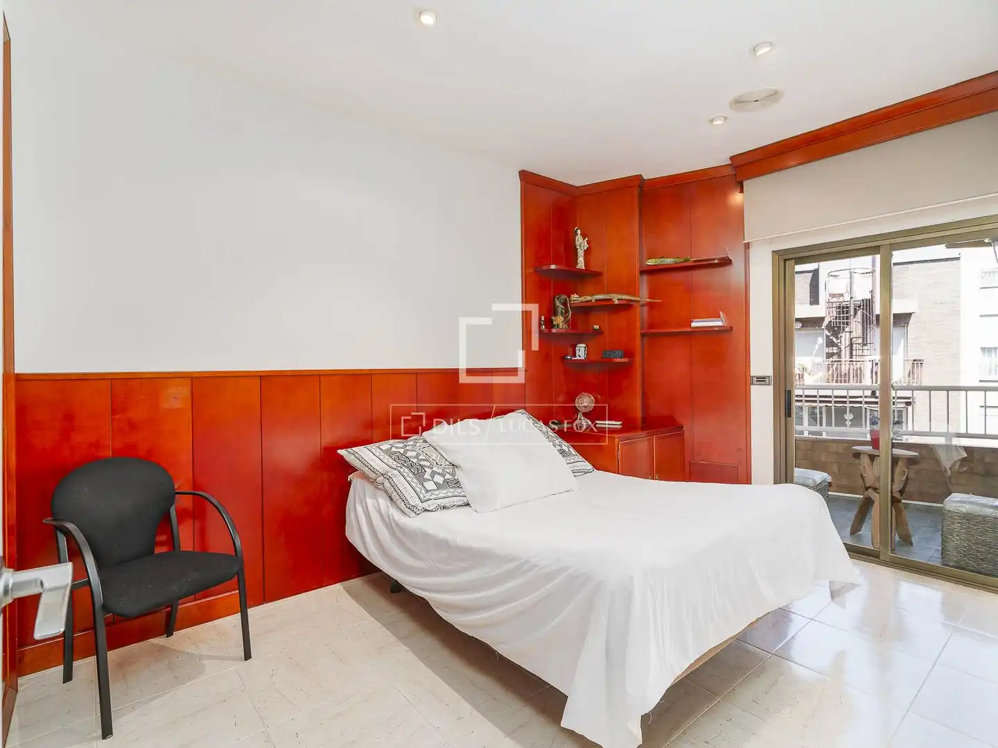 Dormitori de Àtic en venda en Barcelona amb Aire condicionat, Terrassa i Balcó