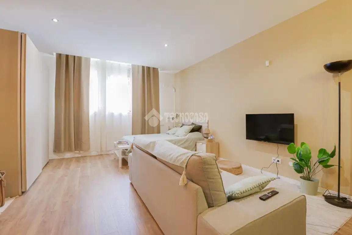 Schlafzimmer von Wohnung zum Verkauf in Barcelona mit Heizung