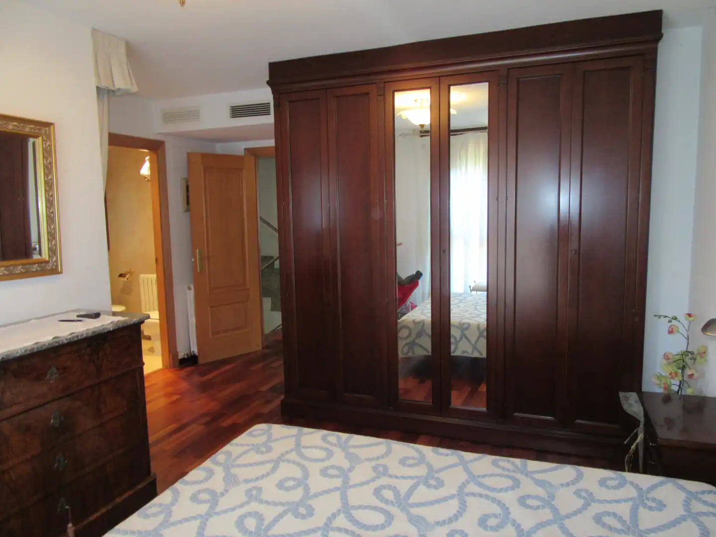 Bedroom of Detached homes for rent in Zaragoza  with Air Conditioner, Heating and Private garden