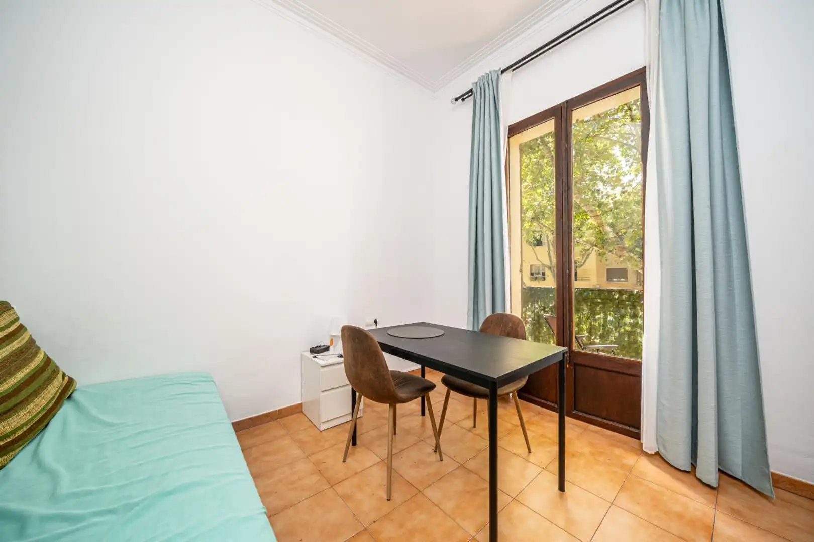 Bedroom of Flat for sale in  Palma de Mallorca  with Air Conditioner, Storage room and Balcony