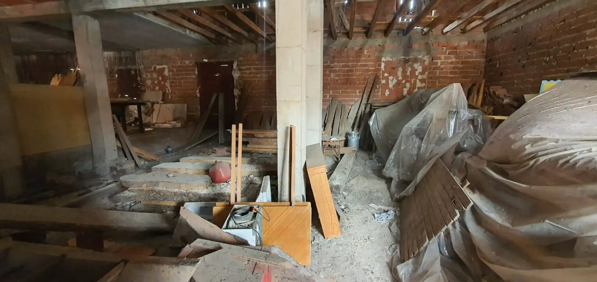 Casa o xalet en venda en Regumiel de la Sierra amb Jardí privat i Traster