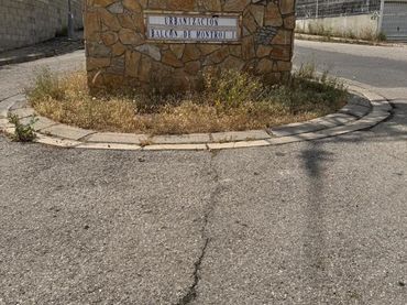Terreny residencial en venda a Montroi / Montroy