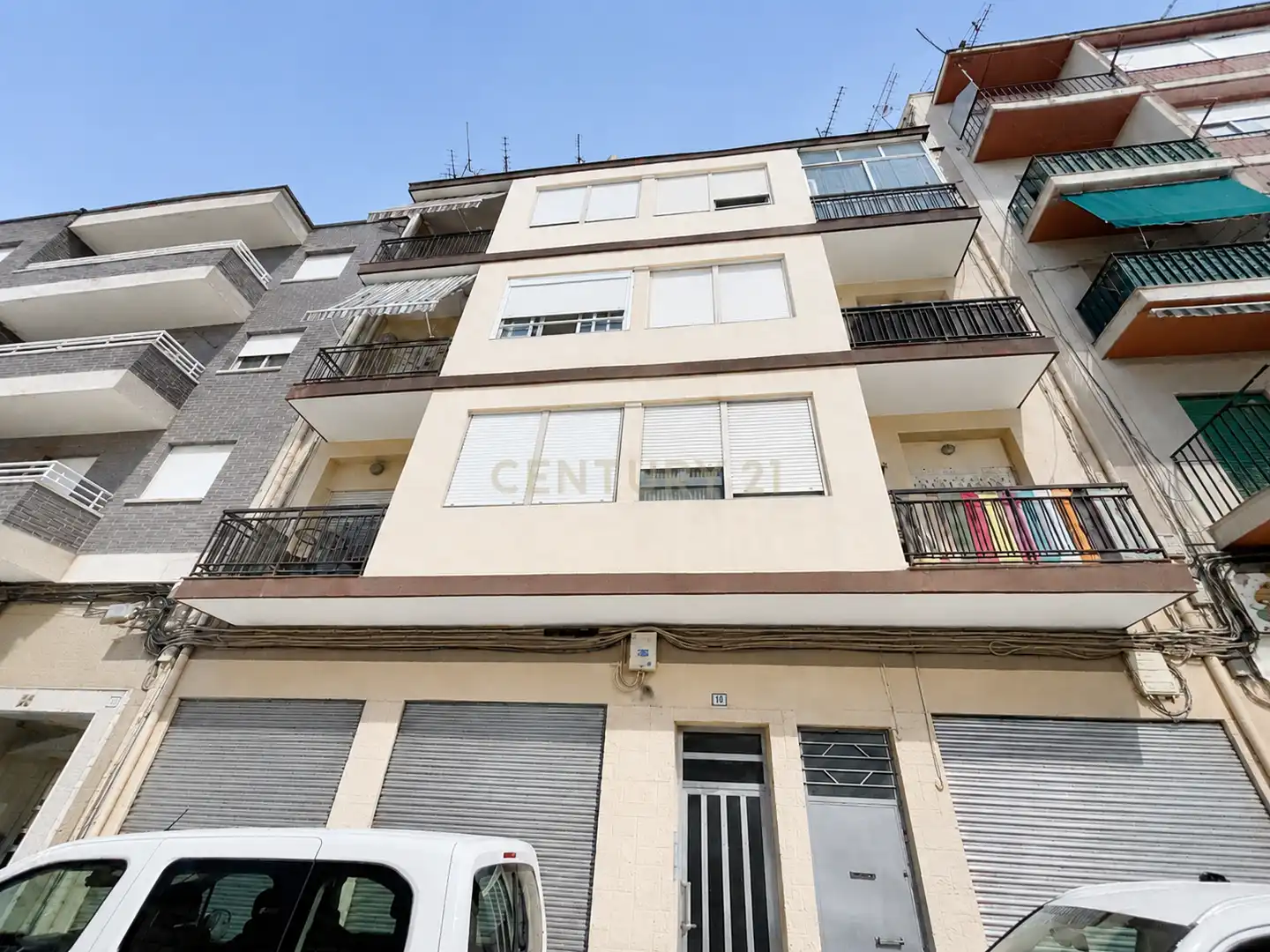 Vista exterior de Apartamento de alquiler en Elda con Horno, Microondas y TV