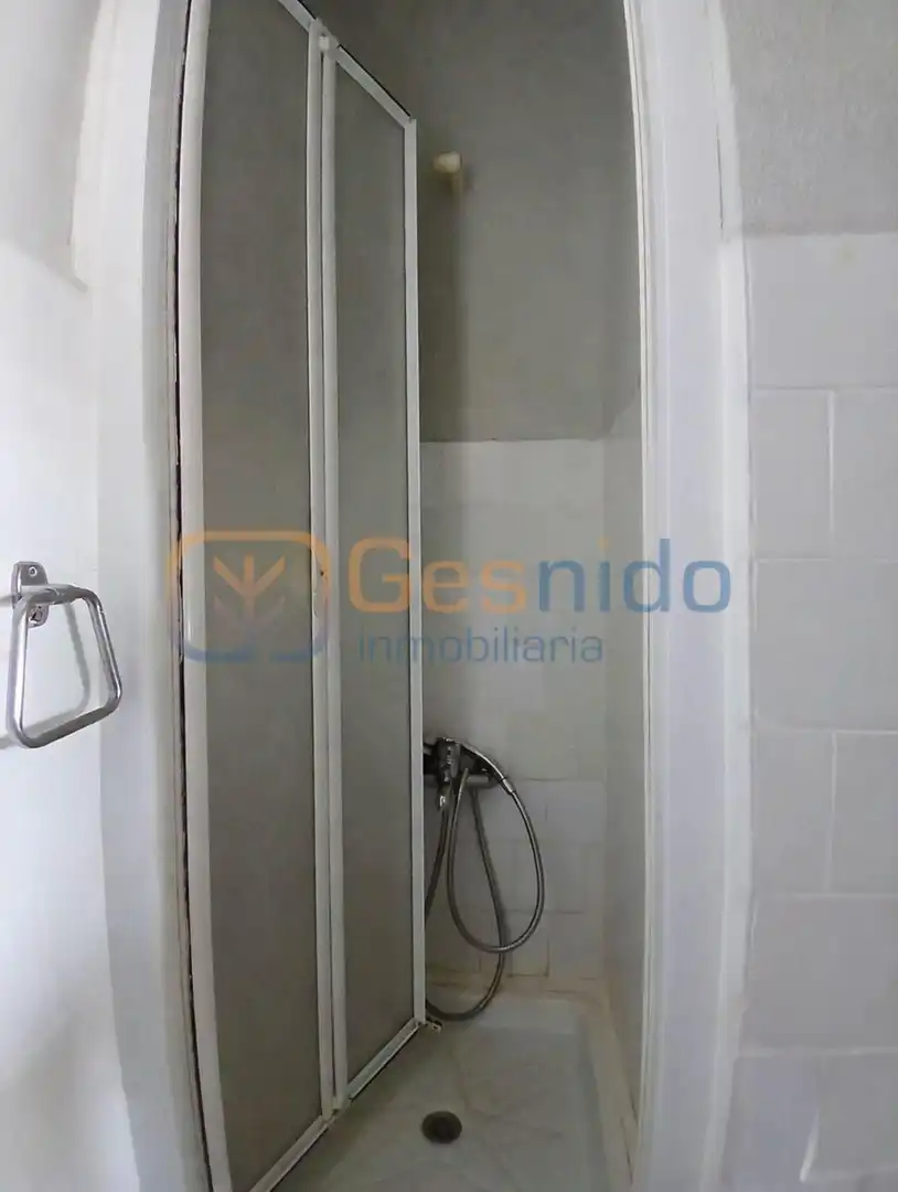 Bany de Casa o xalet en venda en Segovia amb Parquet