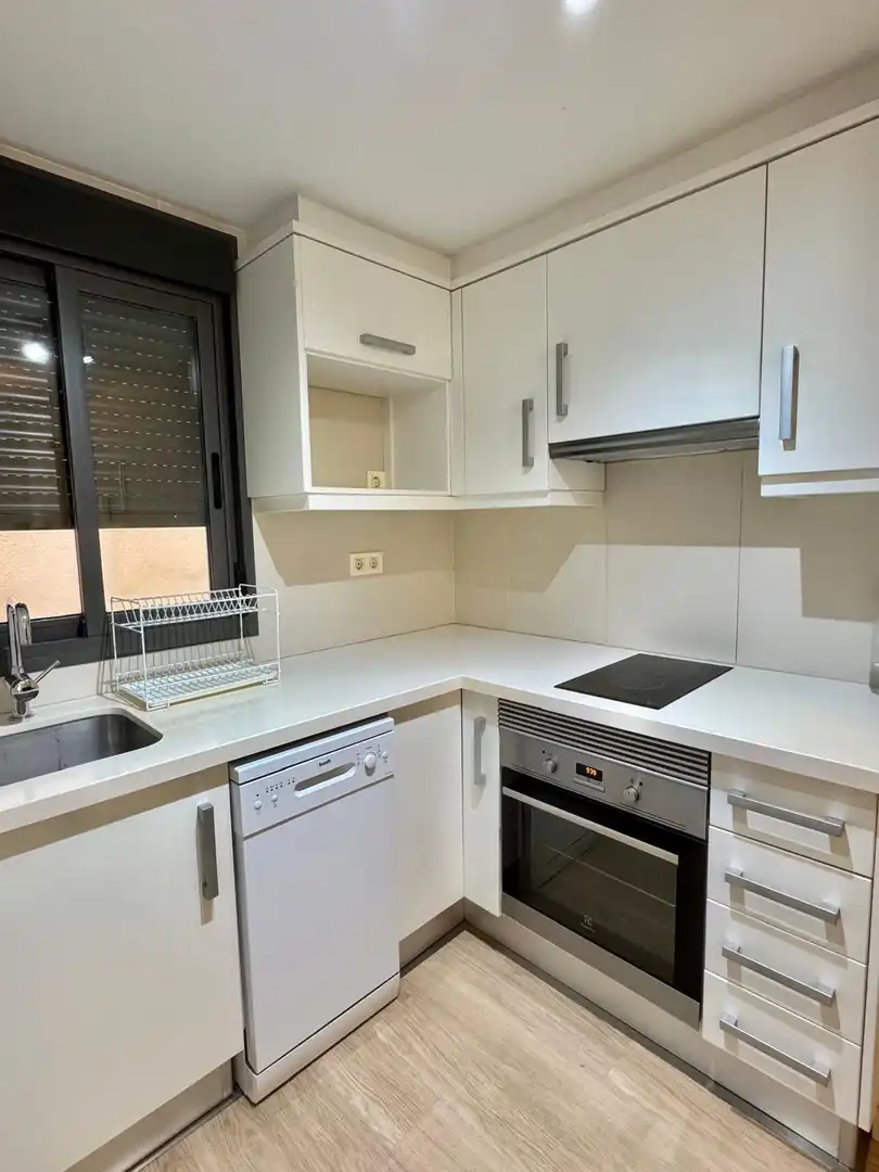 Cocina de Piso de alquiler en Valencia con Aire acondicionado, Calefacción y Amueblado