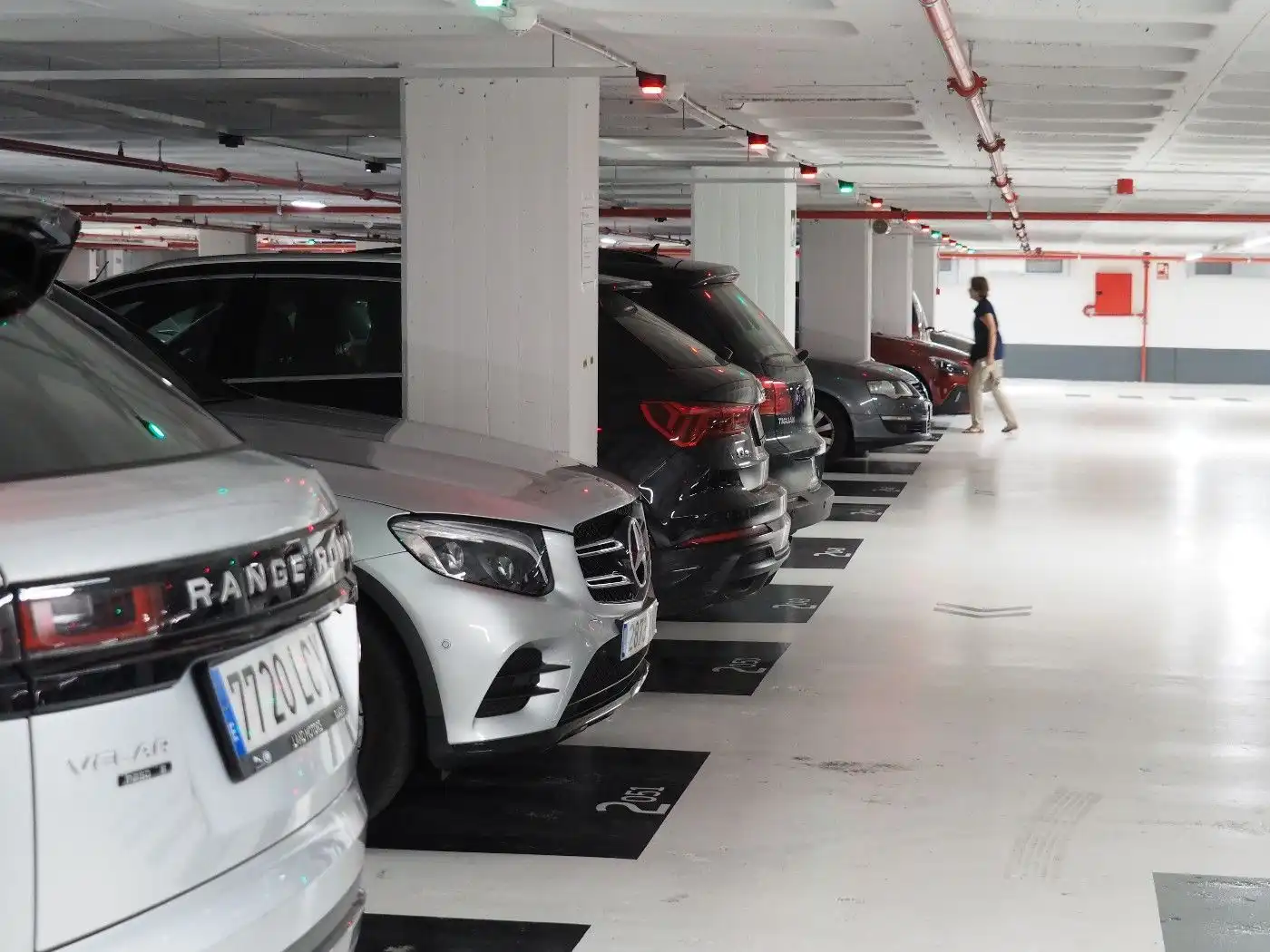 Aparcament de Garatge de lloguer en Mataró amb Alarma