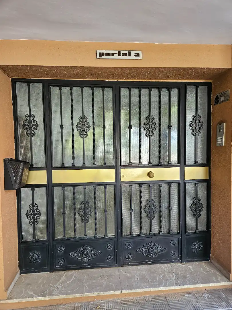 Wohnung zum Verkauf in Sevilla mit Balkon