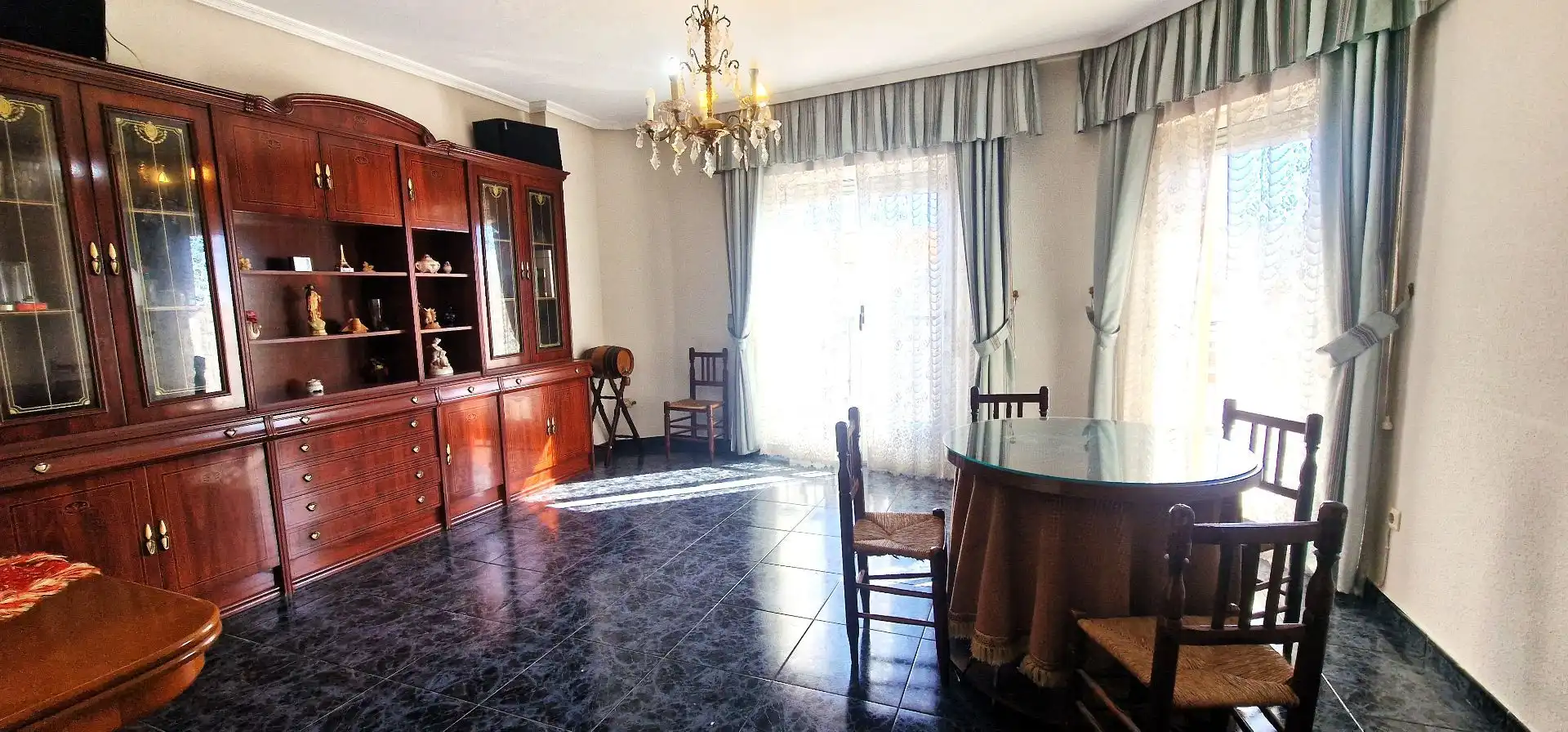 Esszimmer von Wohnung zum Verkauf in Aldeanueva de la Vera mit Klimaanlage, Terrasse und Möbliert