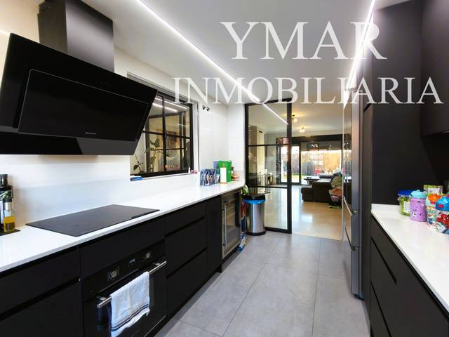 Casa adosada en Venta en Urbanización el Mediterráneo