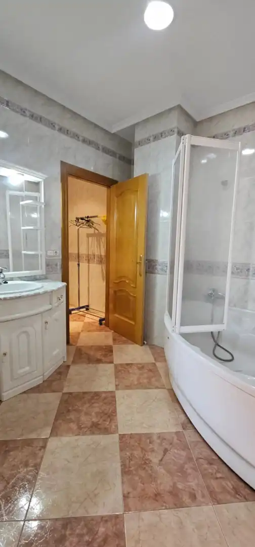 Baño de Casa o chalet en venta en Puertollano con Aire acondicionado, Calefacción y Trastero