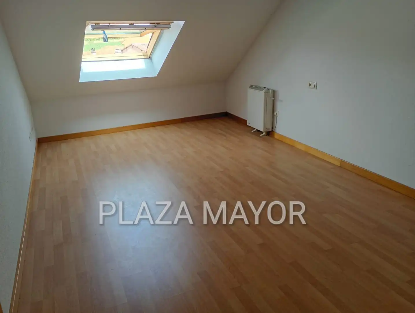 Dachboden zum Verkauf in Aldealengua mit Heizung und Terrasse