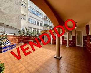 Exterior view of Flat for sale in L'Hospitalet de Llobregat  with Heating, Terrace and Storage room