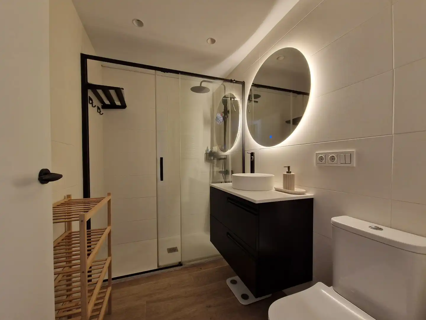 Baño de Piso en venta en Donostia - San Sebastián  con Calefacción y Amueblado