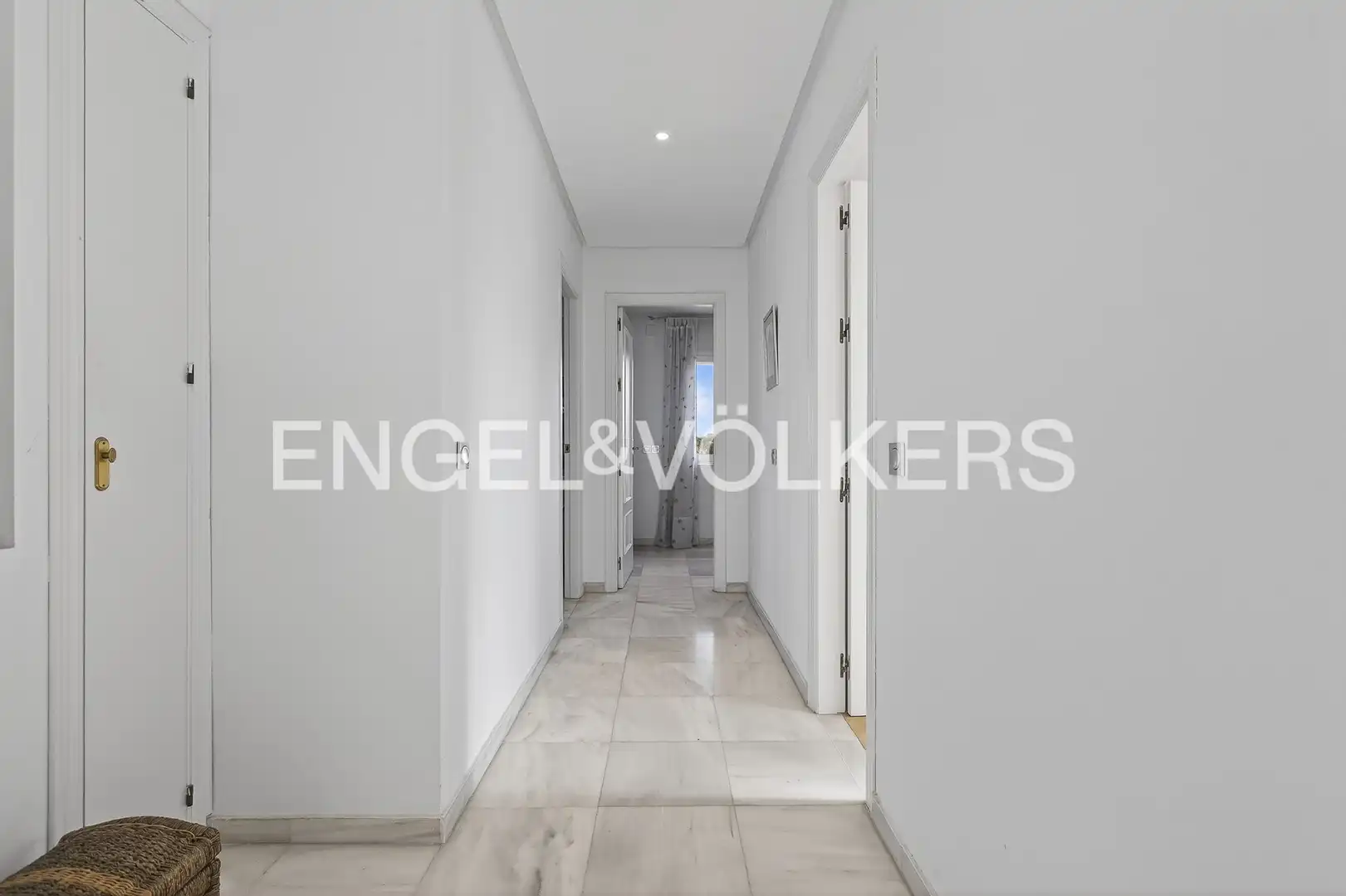 Houses for sale in Dos Hermanas  with Air Conditioner, Heating and Private garden
