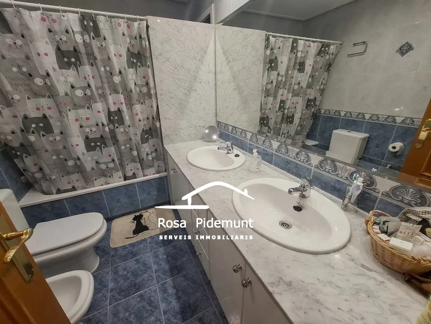 Baño de Piso en venta en Girona con Aire acondicionado, Calefacción y Terraza