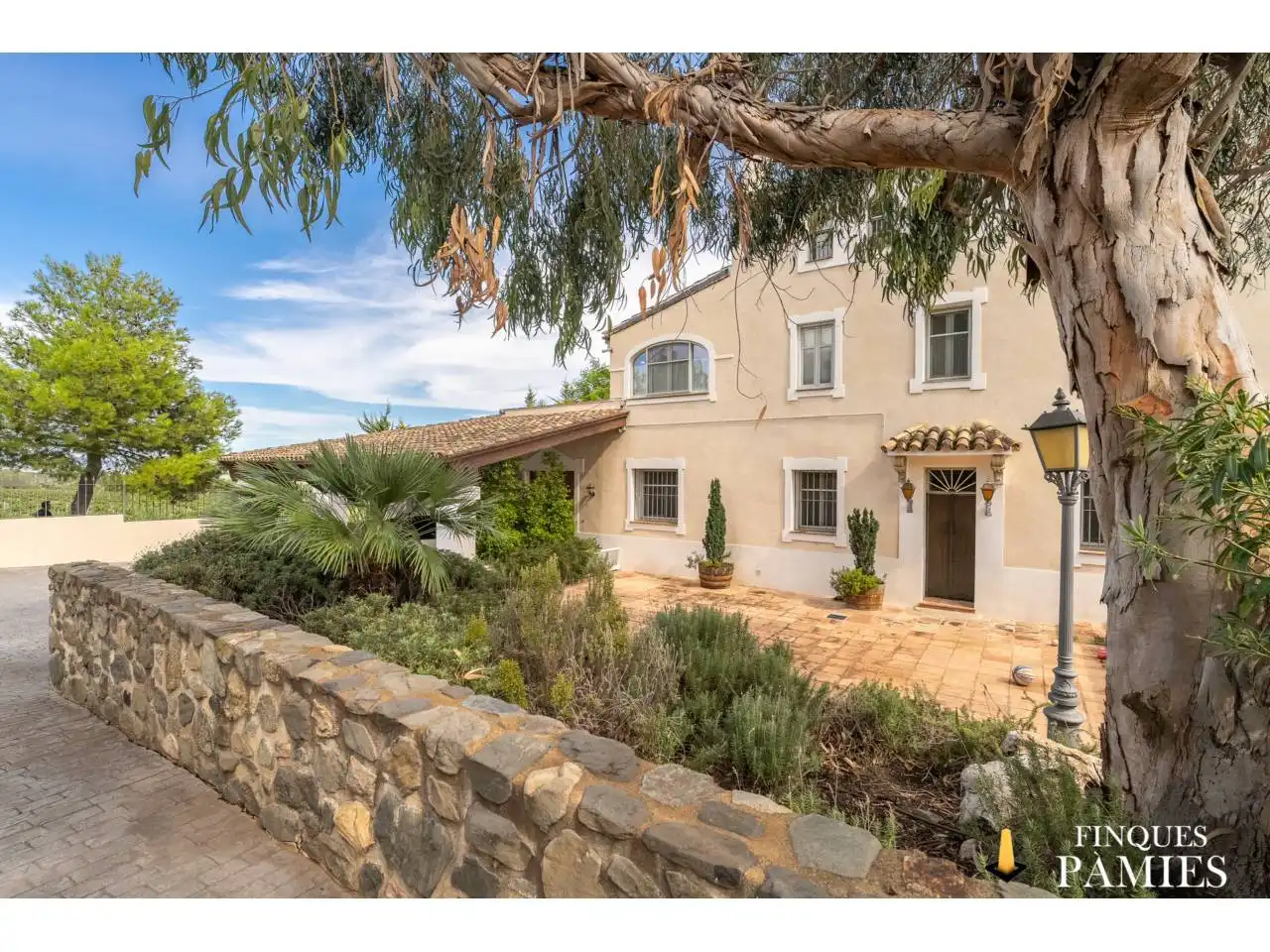 Vista exterior de Casa o chalet en venta en La Selva del Camp con Calefacción, Jardín privado y Terraza