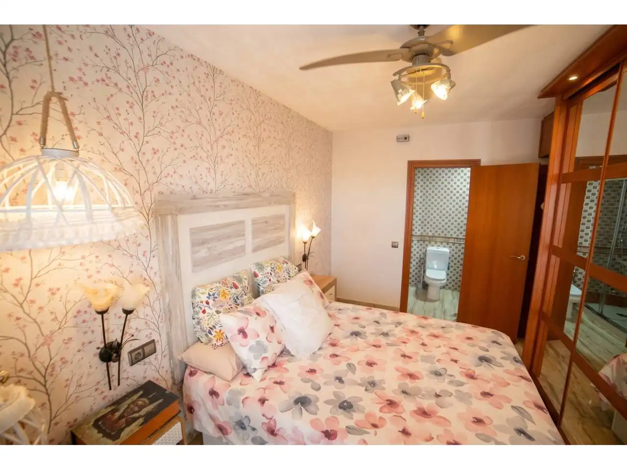 Habitación de Piso en venta en Castellar del Vallès con Aire acondicionado, Calefacción y Terraza