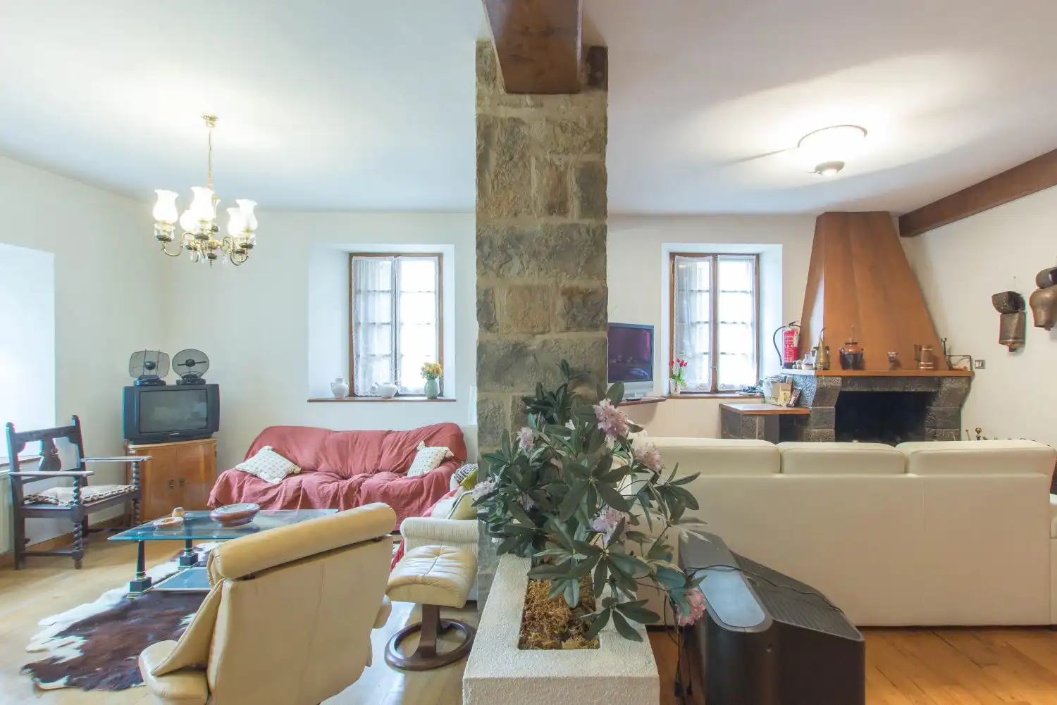Sala de estar de Casa o chalet en venta en Atetz con Calefacción, Terraza y Amueblado