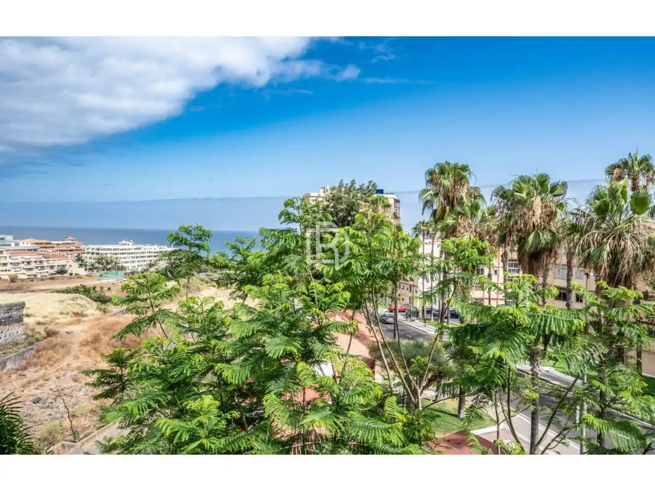 Vista exterior de Pis en venda en Puerto de la Cruz amb Aire condicionat, Moblat i Balcó