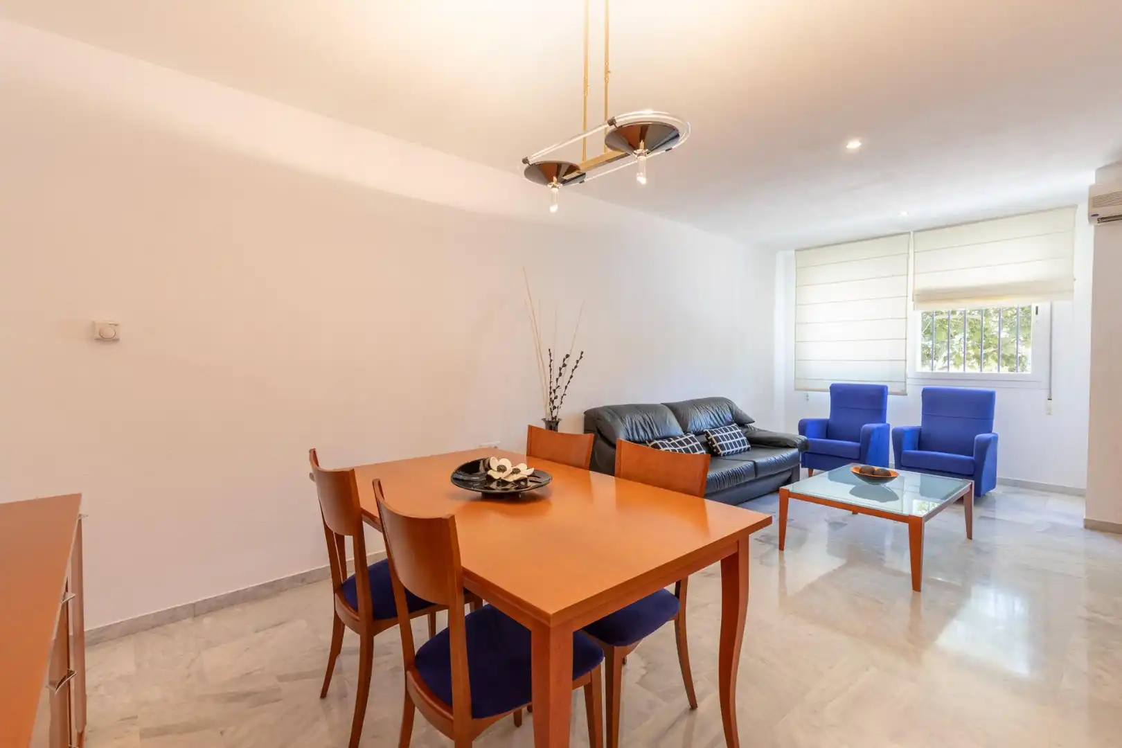 Comedor de Casa o chalet en venta en Granada con Aire acondicionado, Calefacción y Terraza
