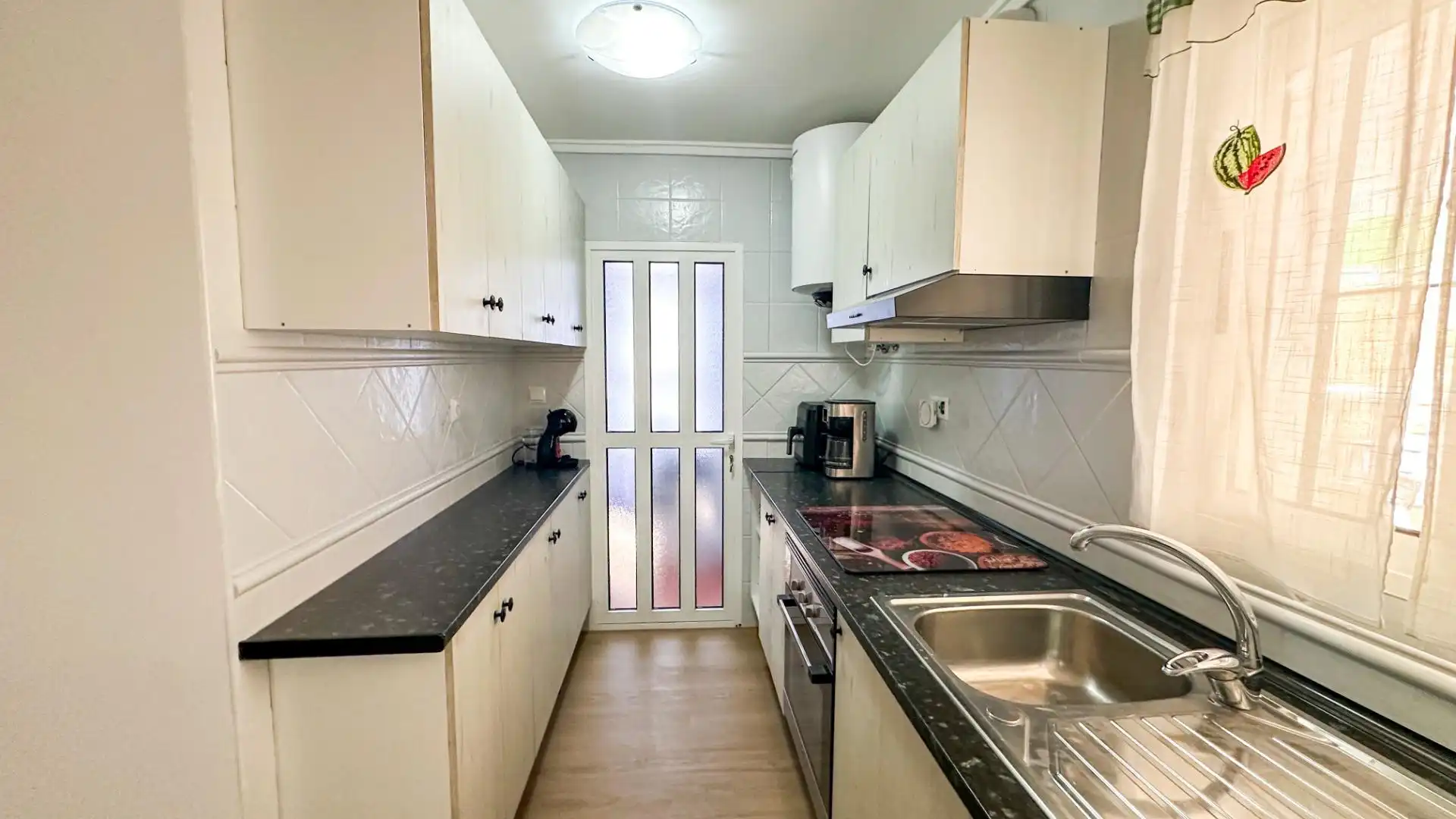 Cocina de Dúplex en venta en San Miguel de Salinas