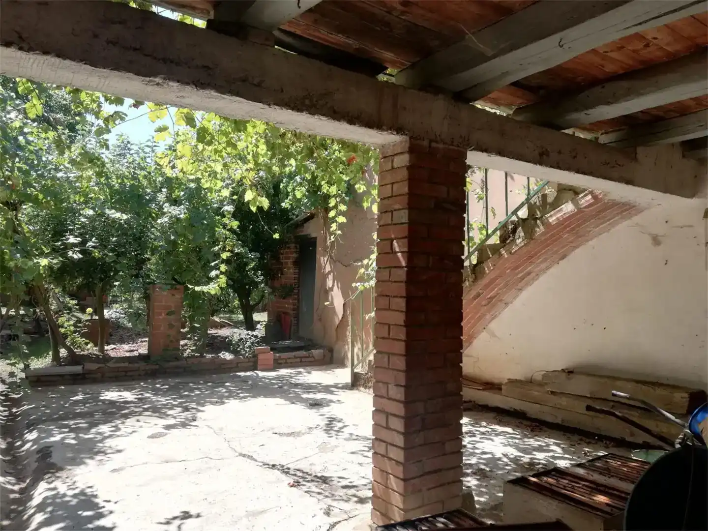 Finca rústica en venda en Vega de Infanzones amb Jardí privat i Traster