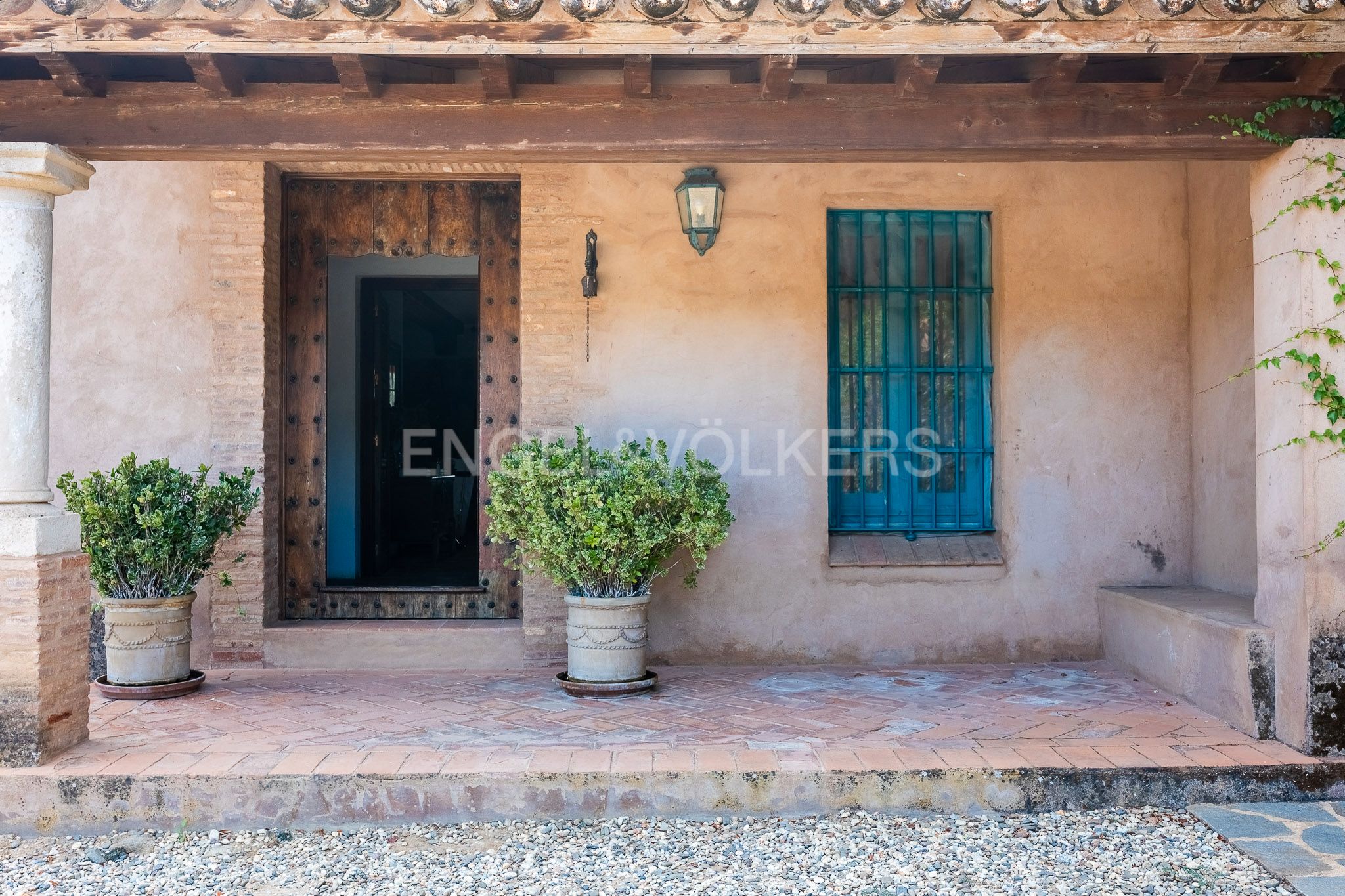 Vista exterior de Finca rústica en venda en El Castillo de las Guardas amb Calefacció, Jardí privat i Terrassa