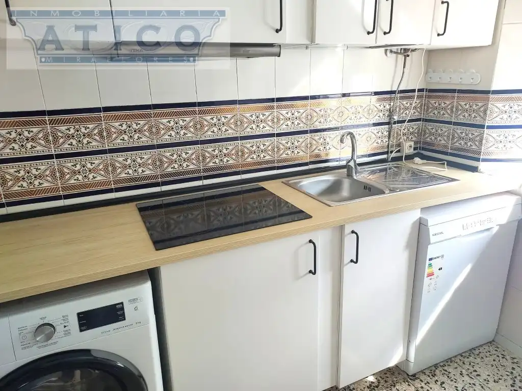 Kitchen of Flat for sale in Sevilla