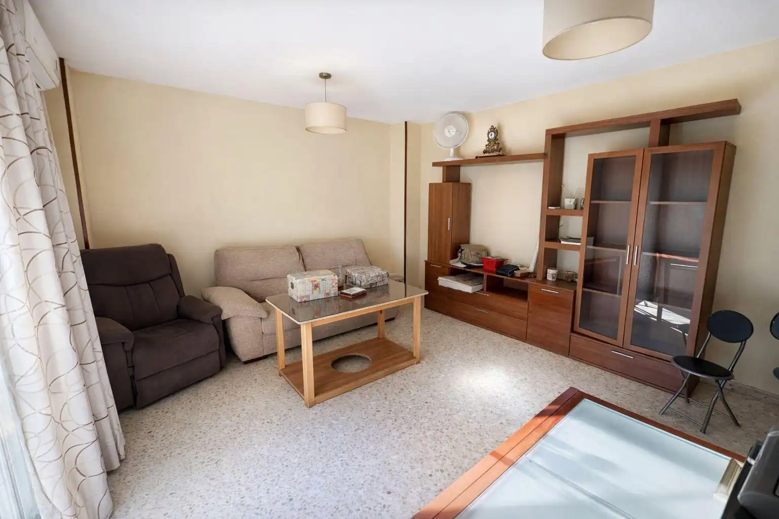 Living room of Flat for sale in  Sevilla Capital