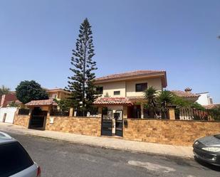 Exterior view of House or chalet for sale in Puerto del Rosario  with Terrace and Swimming Pool