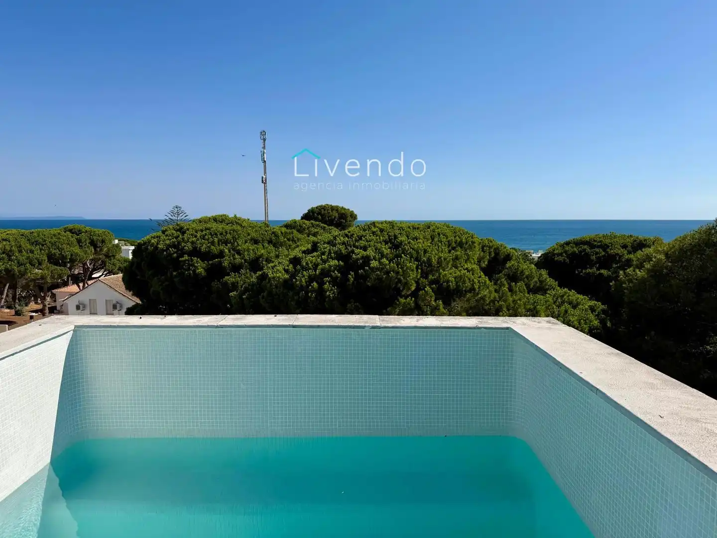 Piscina de Casa o xalet en venda en Barbate amb Terrassa, Piscina i Moblat