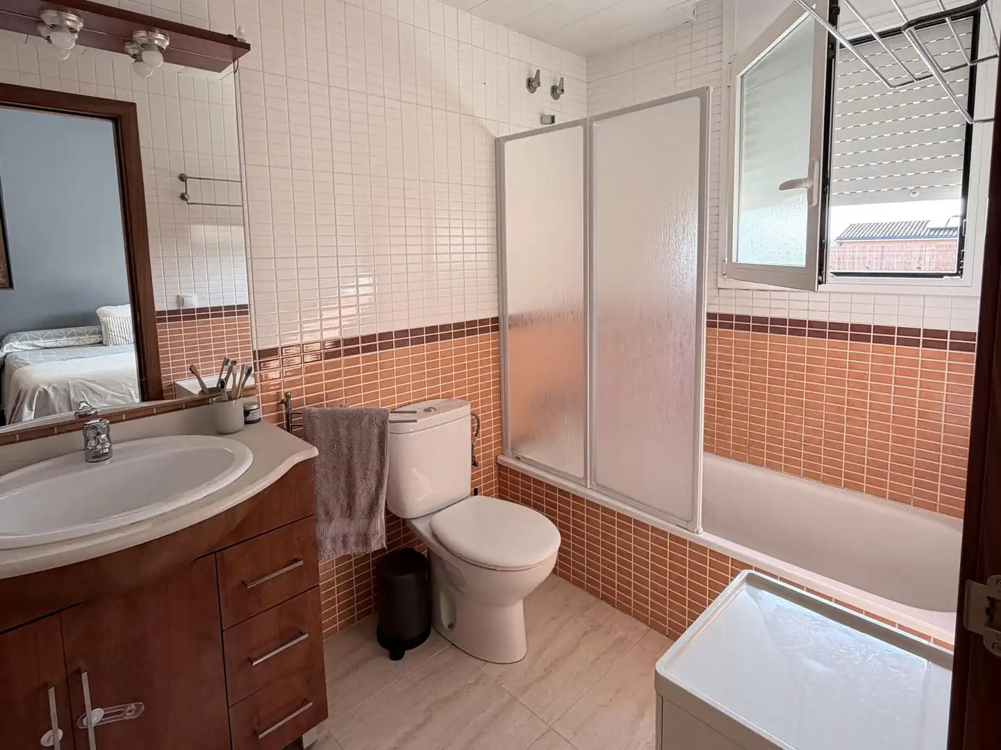 Bathroom of Attic for sale in Llagostera  with Heating and Private garden