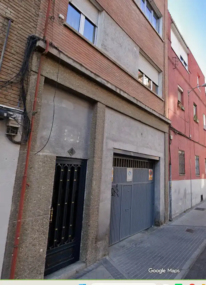 Vista exterior de Pis en venda en Madrid amb Balcó i Alarma