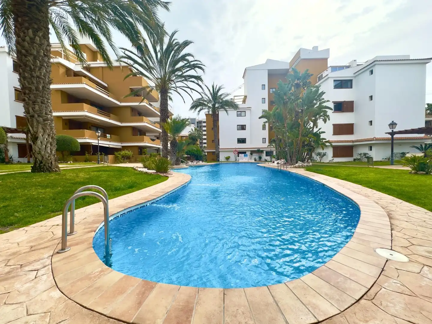 Apartment mit Pool zum Verkauf in Playa del Acequión, Náufragos y Rocío del Mar