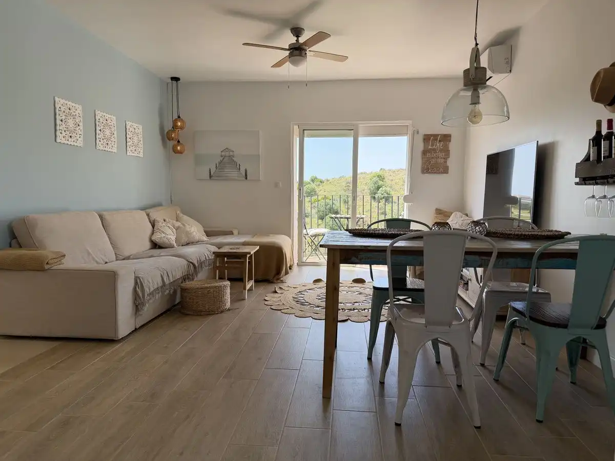 Sala de estar de Apartamento en venta en Marbella con Aire acondicionado y Piscina comunitaria