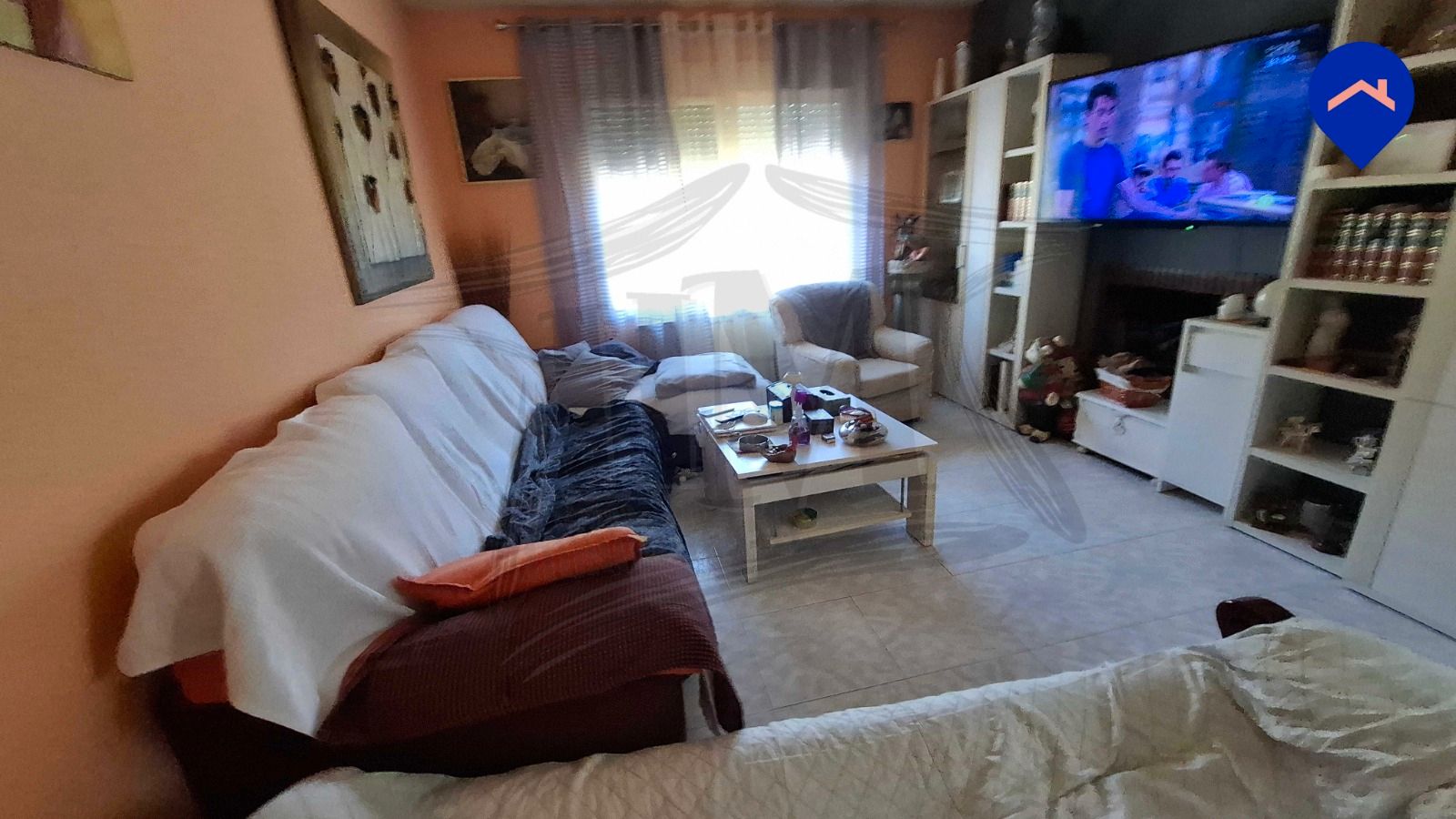 Sala d'estar de Casa o xalet en venda en Pioz amb Jardí privat, Internet i Alarma
