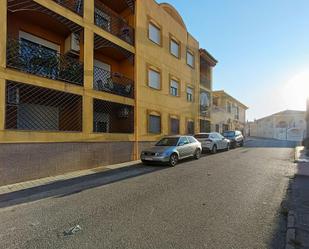 Vista exterior de Pis en venda en Láchar amb Calefacció, Terrassa i Piscina comunitària