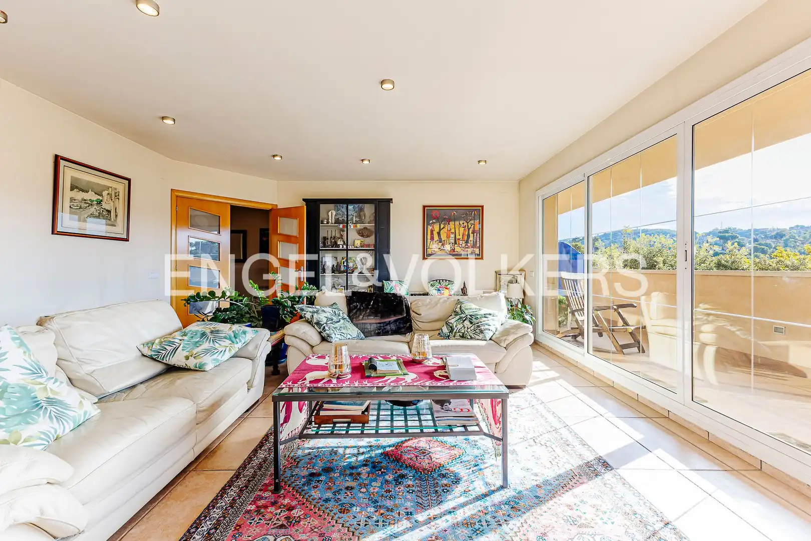 Living room of Houses for sale in Sant Cugat del Vallès  with Heating, Private garden and Storage room