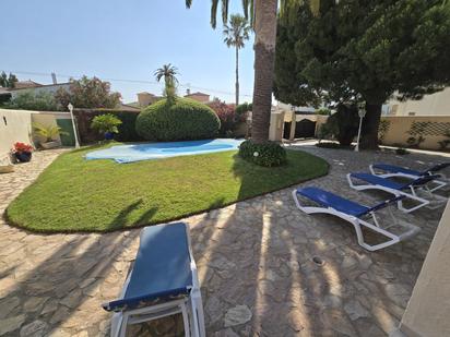 Swimming pool of House or chalet for sale in Empuriabrava  with Air Conditioner, Heating and Private garden
