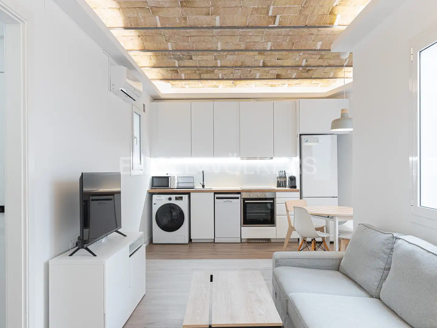 Kitchen of Flat for rent in Barcelona  with Air Conditioner, Heating and Furnished