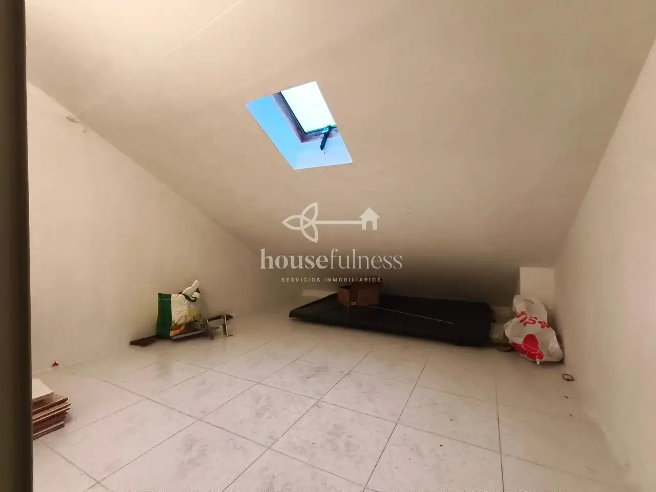 Piso en venta en Ferrol con Trastero y Amueblado